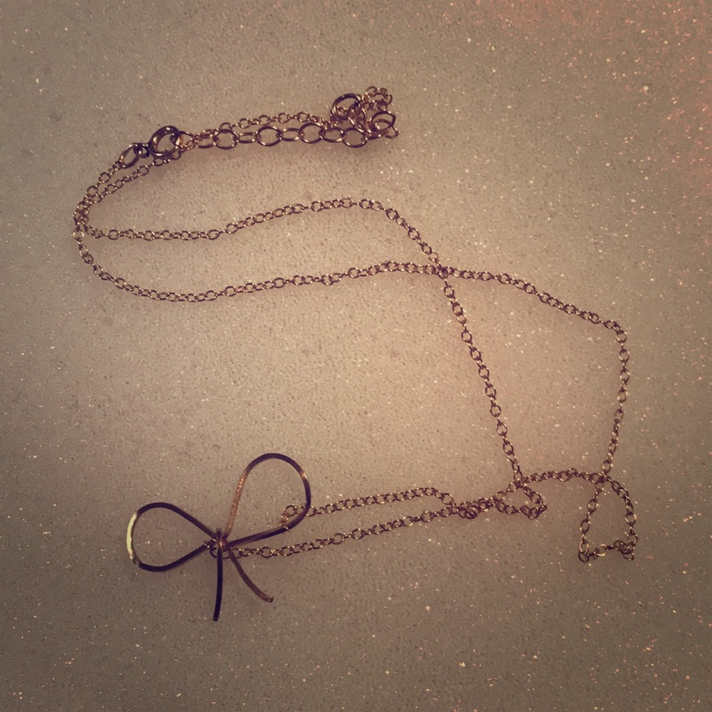 Gold vermeil bow necklace
